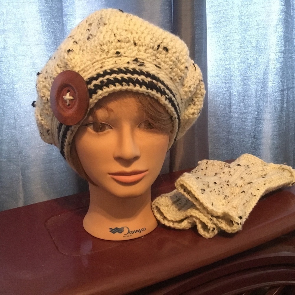 inspired Scottish style crocheted Tam and fingerless gloves made by me